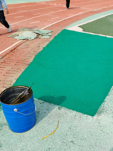 湘潭球场翻新修补改造专项服务介绍